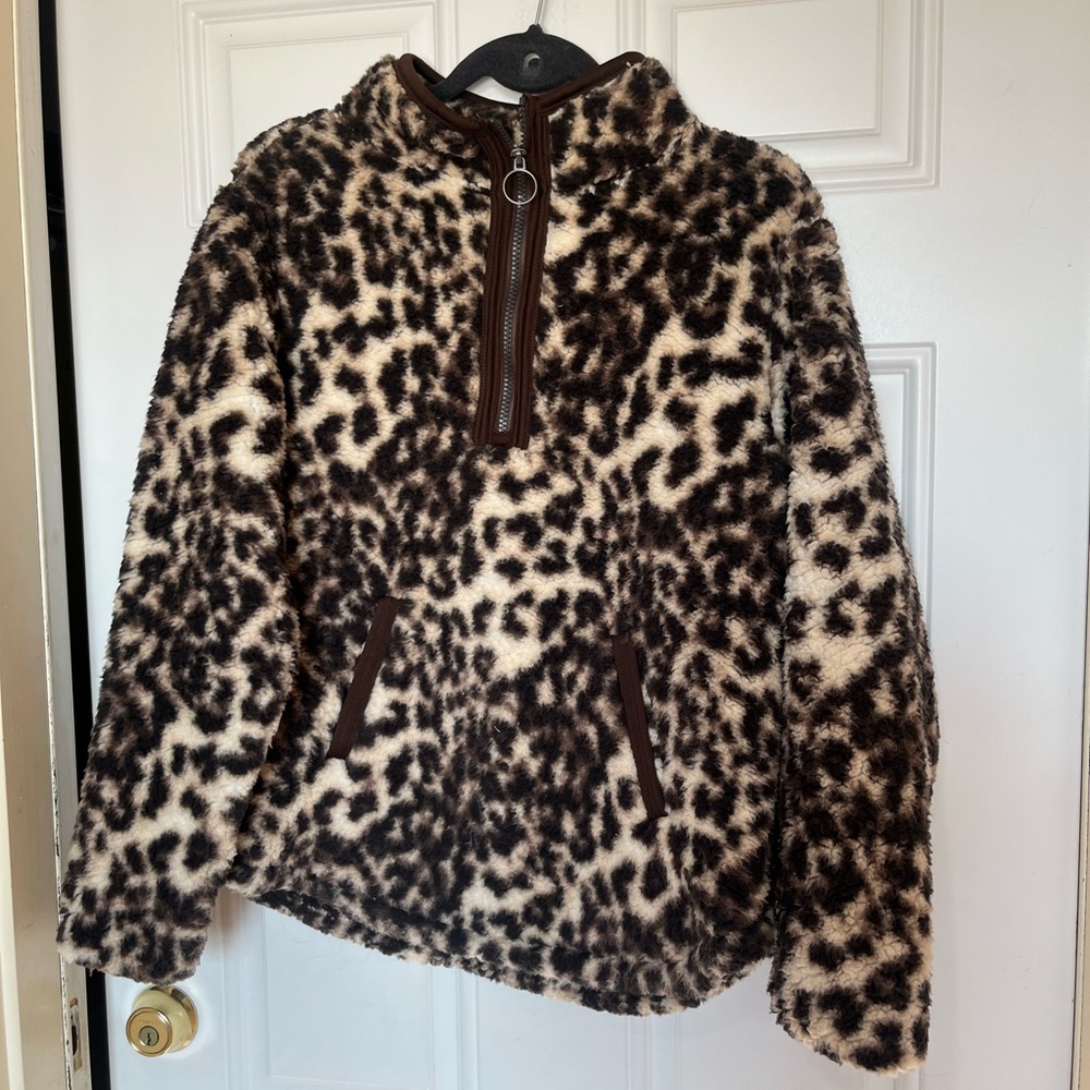 Leopard-Pattern Pullover